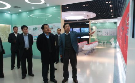 全国工商联副秘书长王忠明来8868体育调研