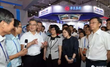 王清宪书记鼓励8868体育智能制造取得新突破